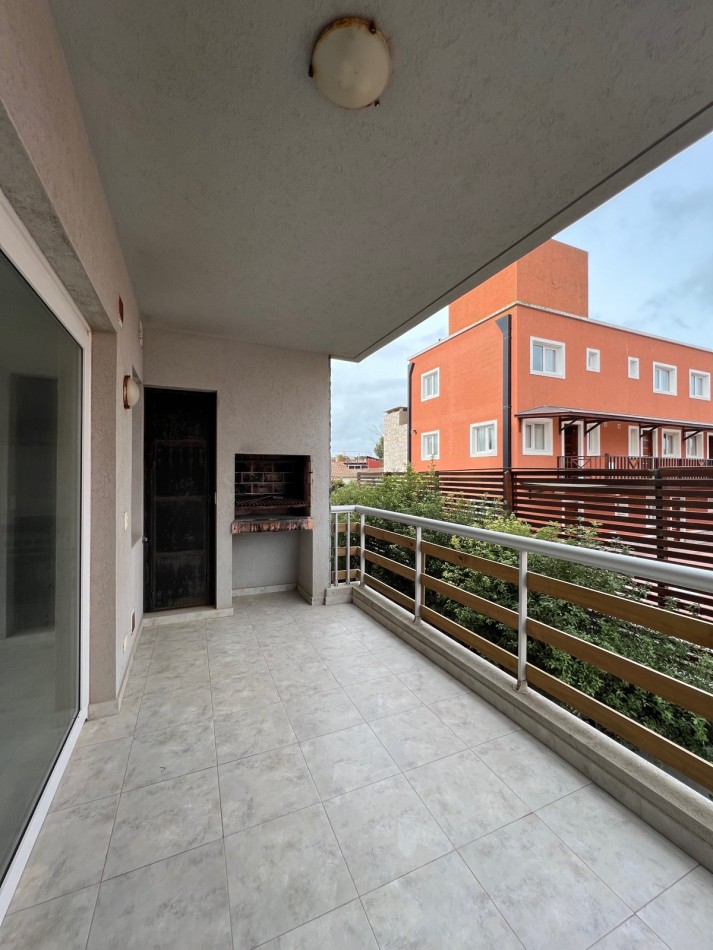 Departamento en venta en Valeria A METROS del Mar