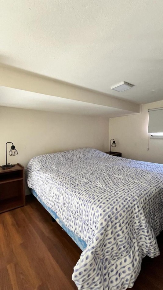 CASA CON DEPTOS EN VENTA EN VALERIA DEL MAR