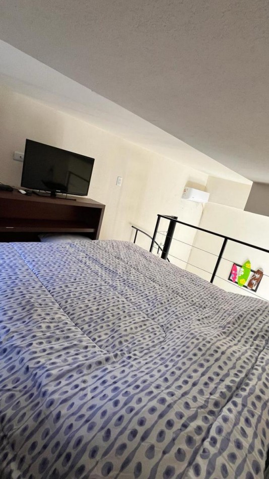 CASA CON DEPTOS EN VENTA EN VALERIA DEL MAR