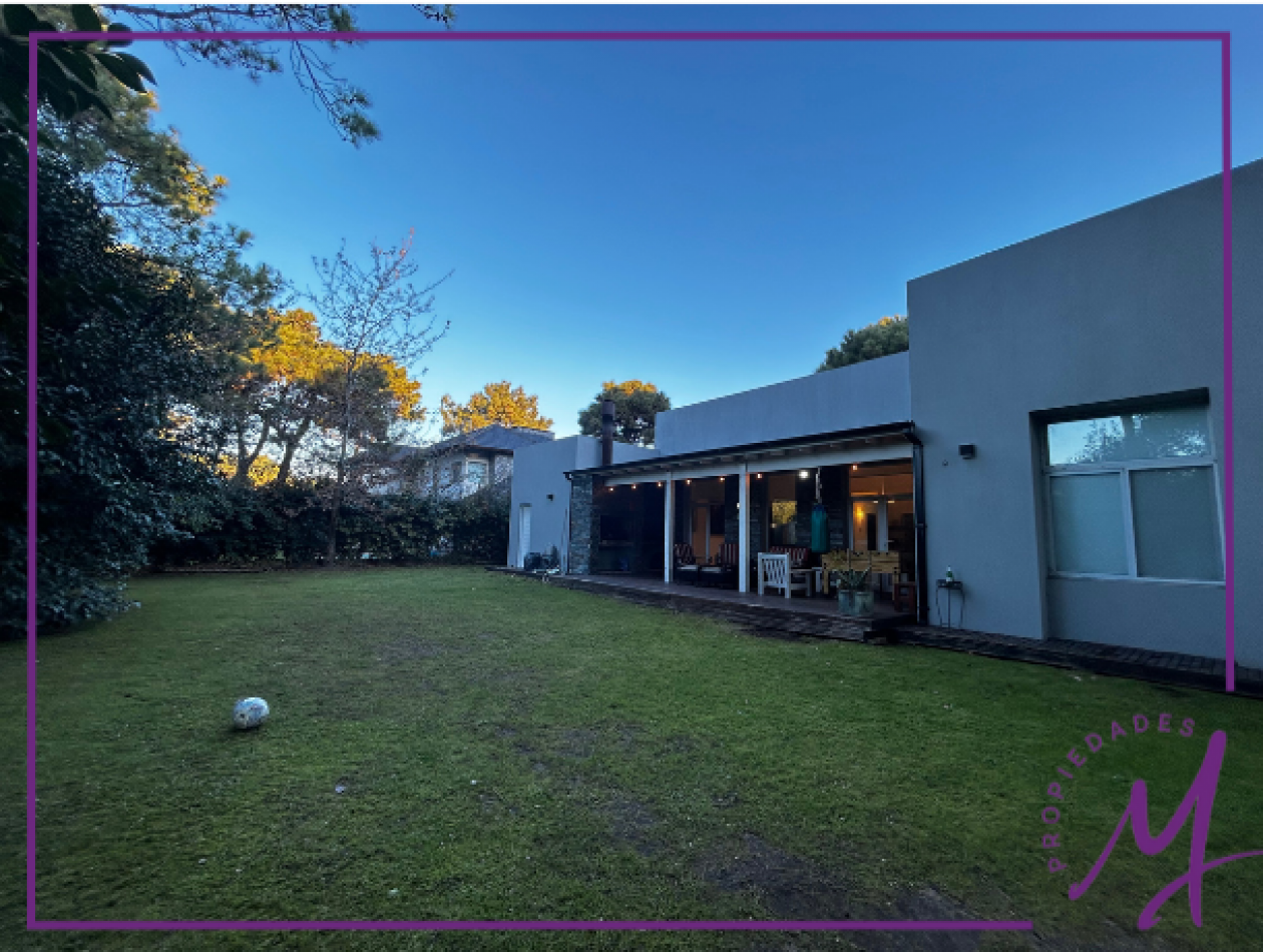 CASA EN ALQUILER TEMPORARIO EN PINAMAR 4 HABITACIONES PARA 8 PERSONAS