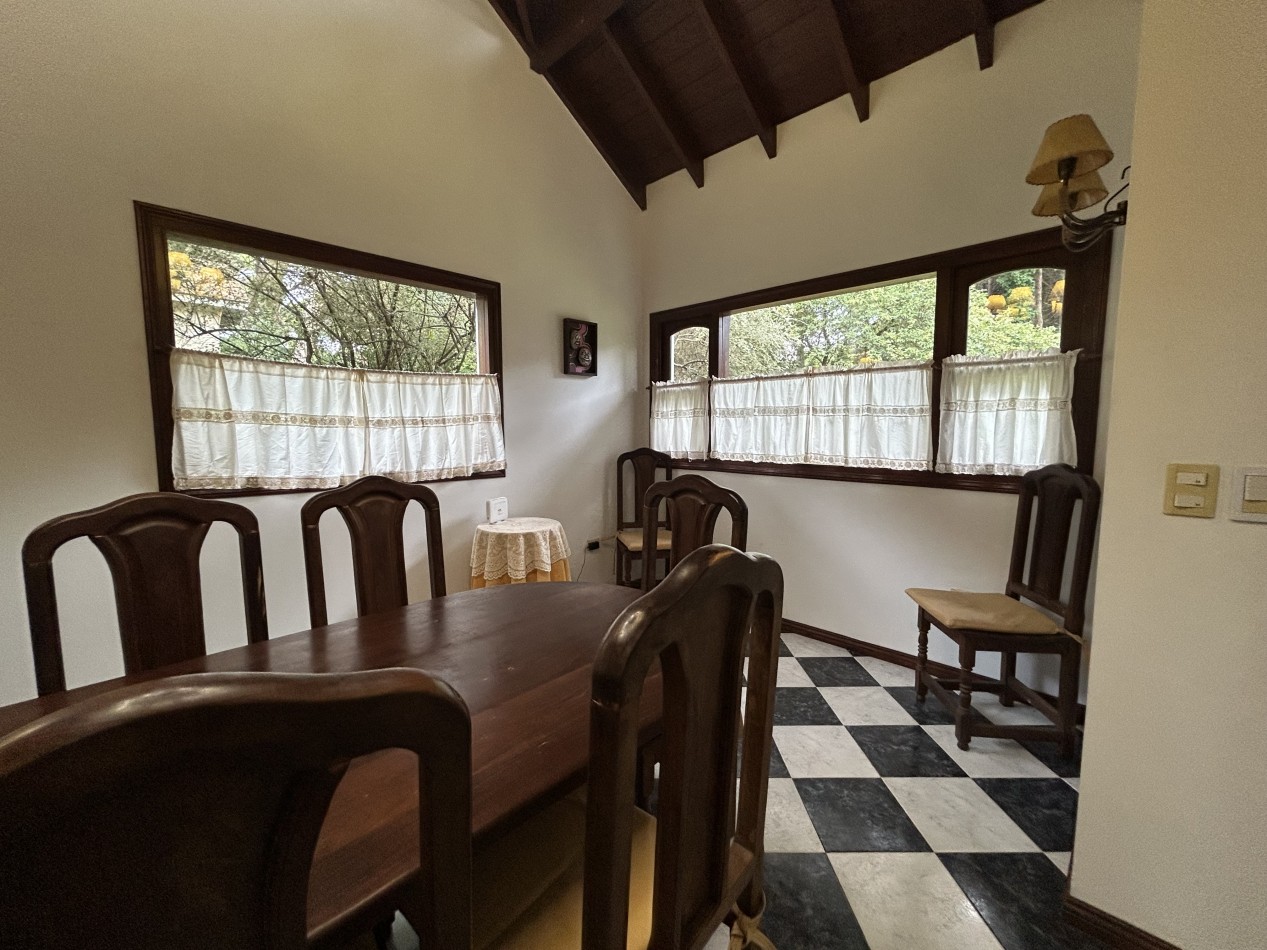 CASA EN VENTA EN CARILO