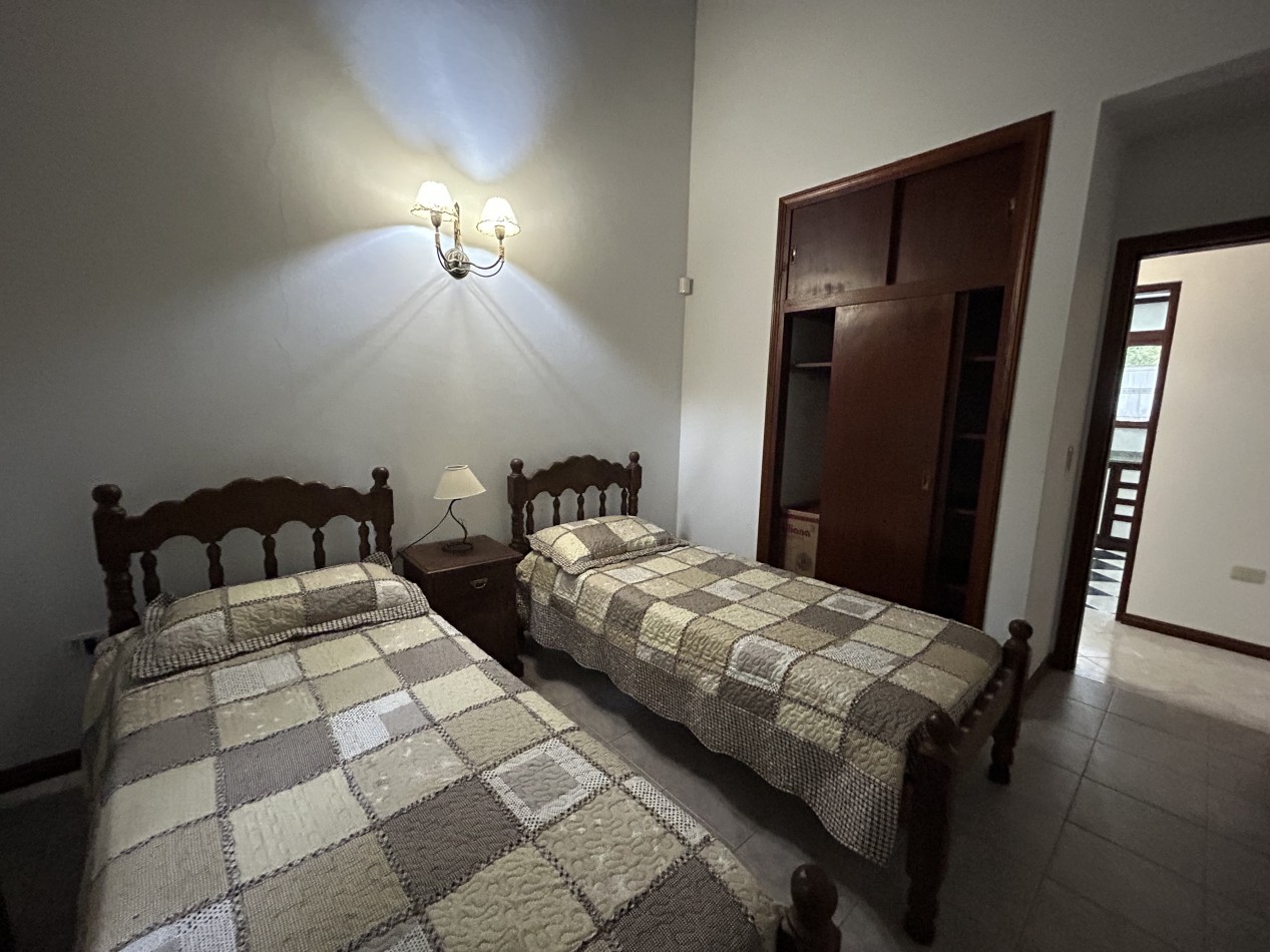 CASA EN VENTA EN CARILO