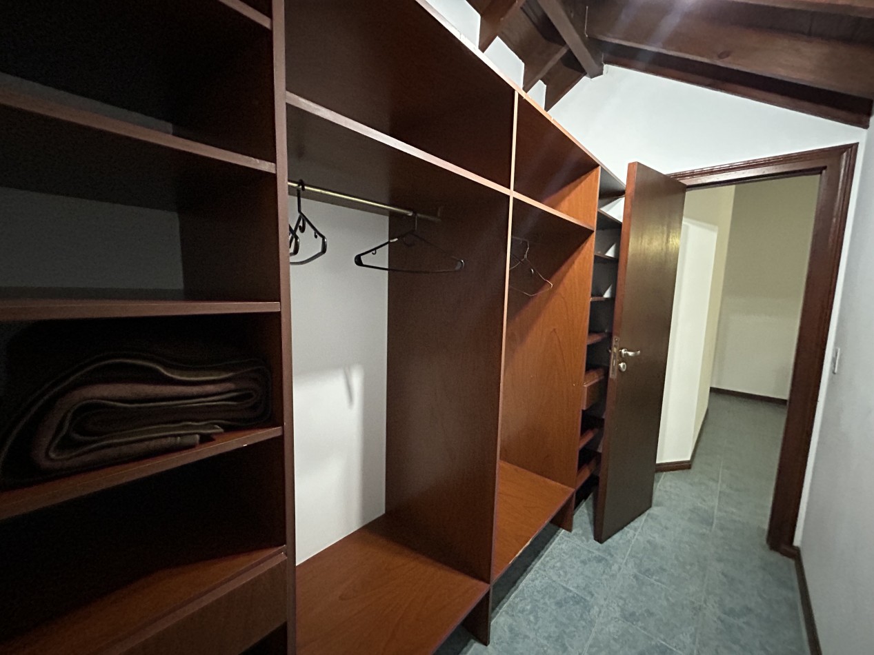 CASA EN VENTA EN CARILO