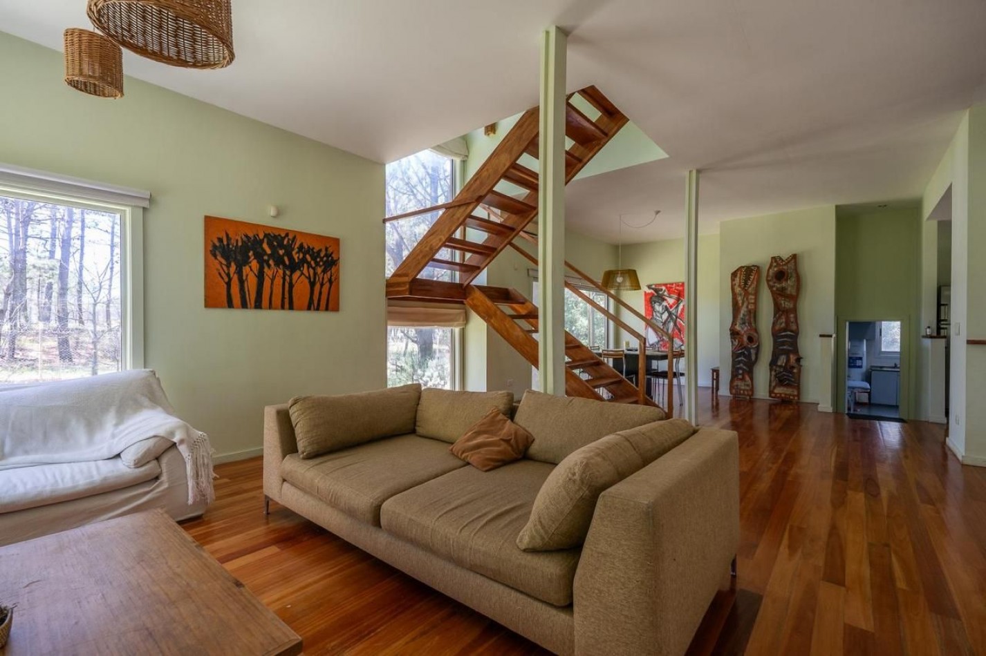 CASA EN DOBLE TERRENO EN VENTA EN LA HERRADURA - PINAMAR
