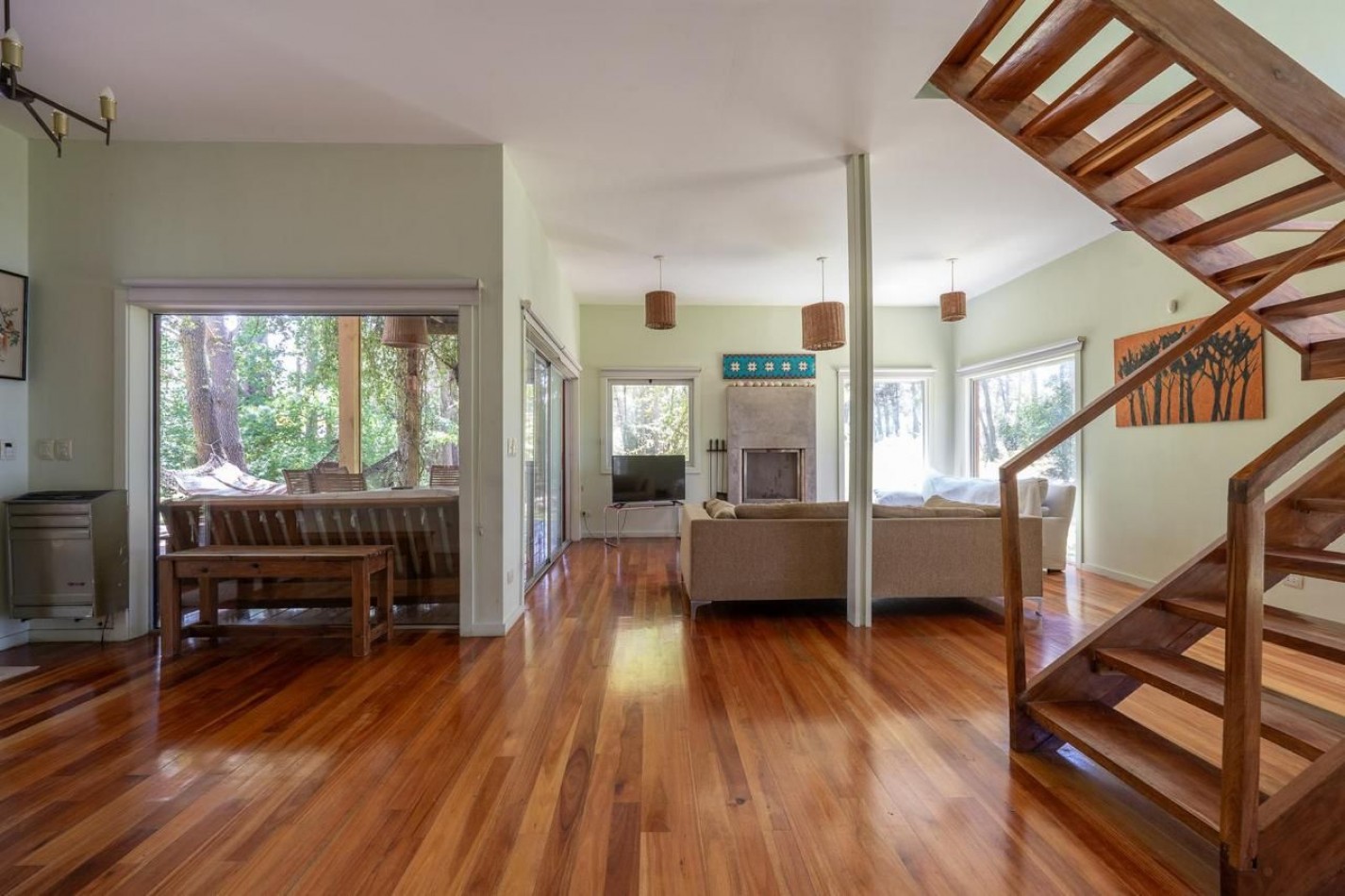 CASA EN DOBLE TERRENO EN VENTA EN LA HERRADURA - PINAMAR