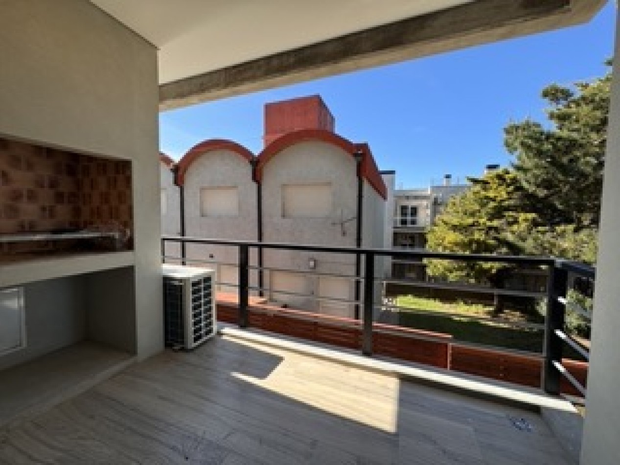 DEPARTAMENTO AMB CON PISCINA Y SALA DE JUEGOS - ARENAS 5 VERANO 2027