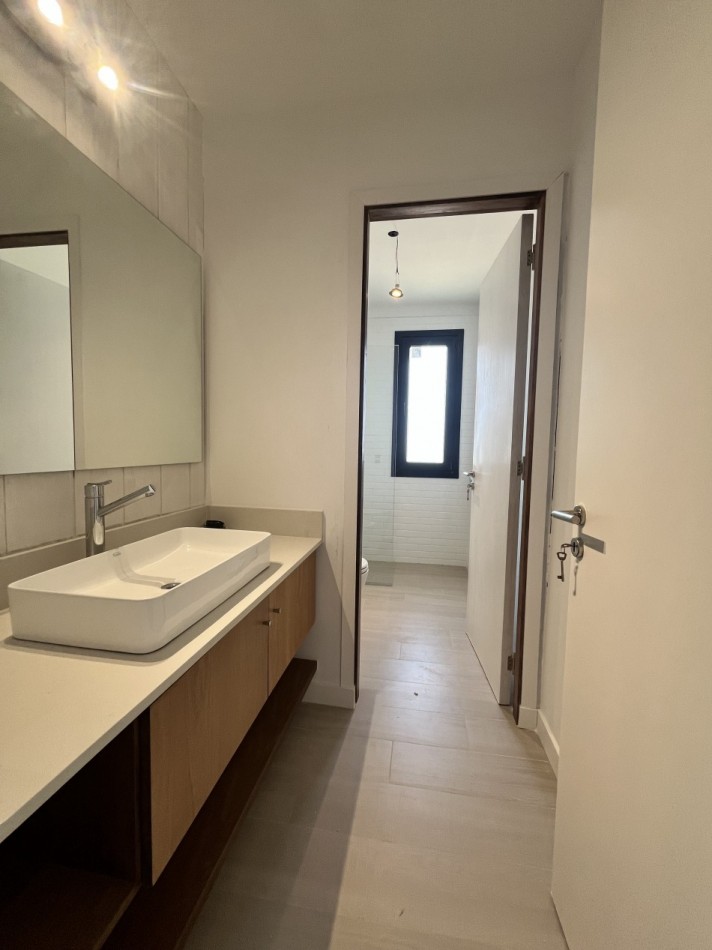 CASA EN VENTA EN COSTA ESMERALDA