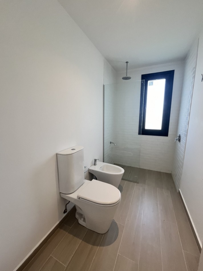 CASA EN VENTA EN COSTA ESMERALDA