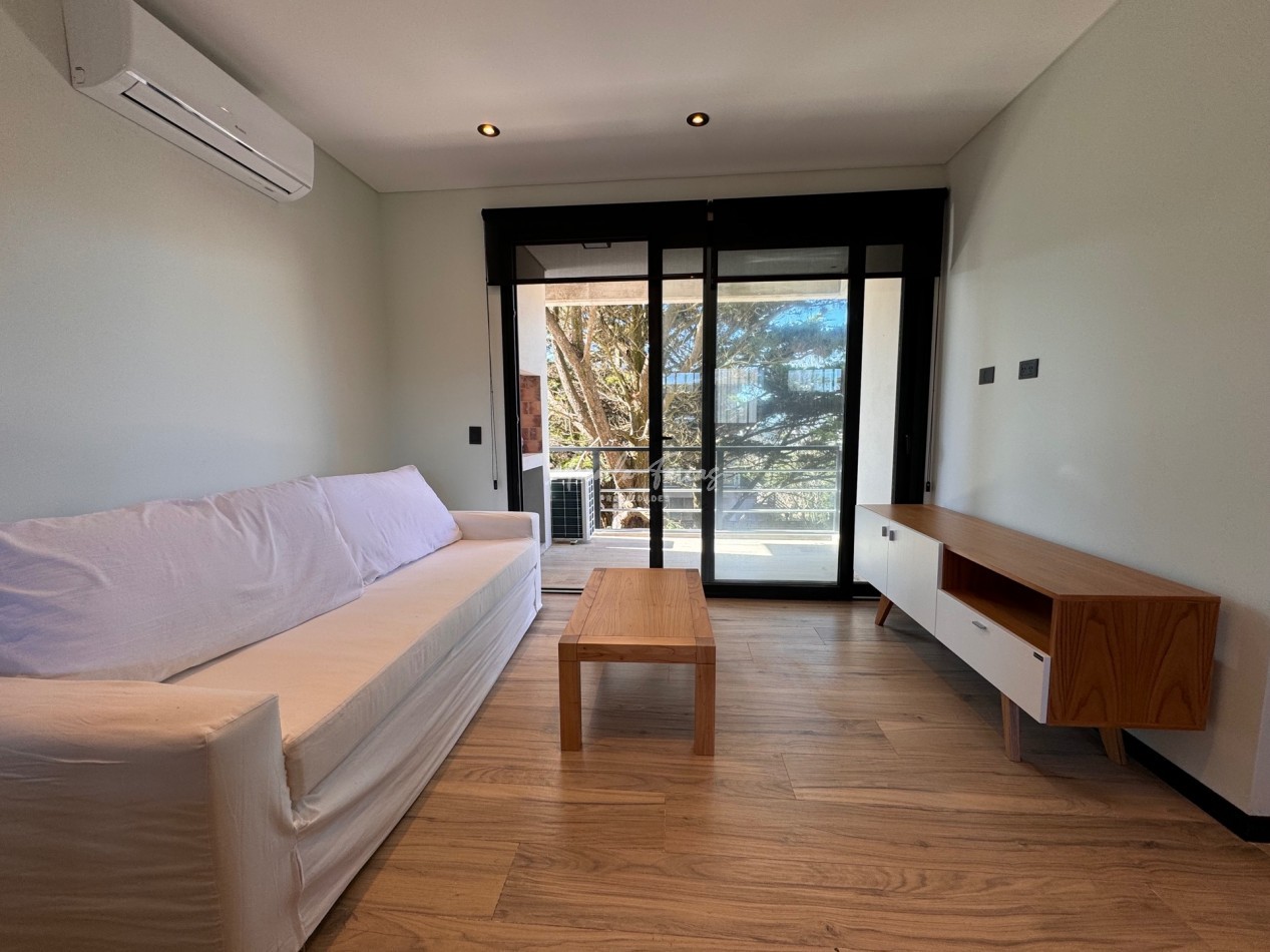 DEPARTAMENTO EN ALQUILER A METROS DEL BALNEARIO HEMINGWAY