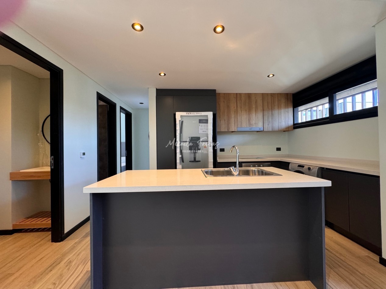 DEPARTAMENTO EN ALQUILER A METROS DEL BALNEARIO HEMINGWAY